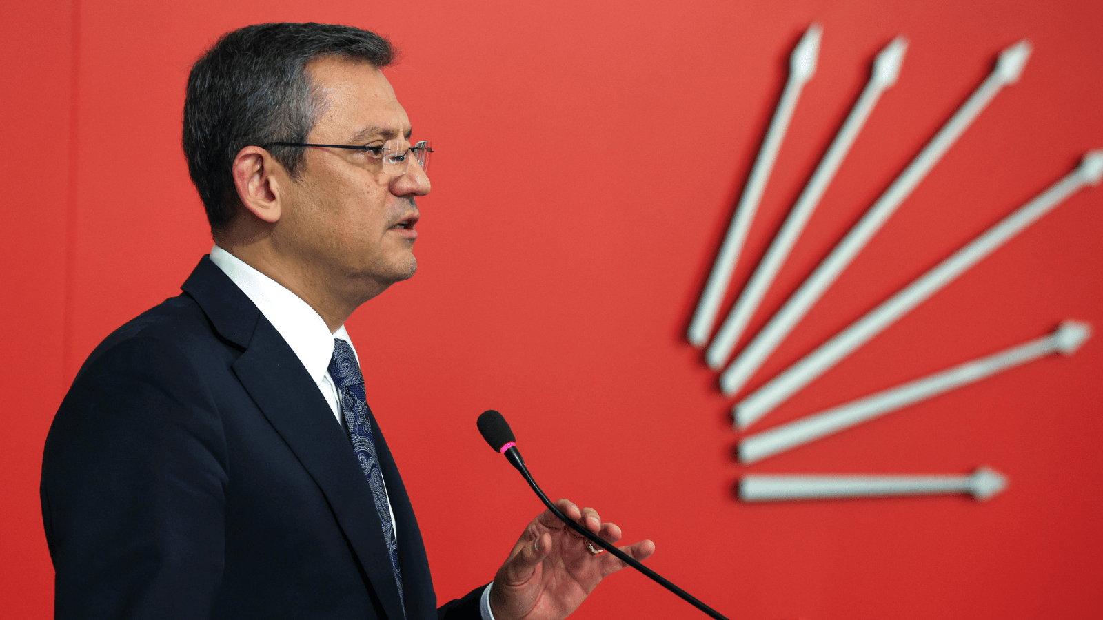 Özgür Özel'den Can Atalay için miting çağrısı: “Ülkenin geleceğine sahip çıkmak isteyenleri mitingimize davet ediyoruz”